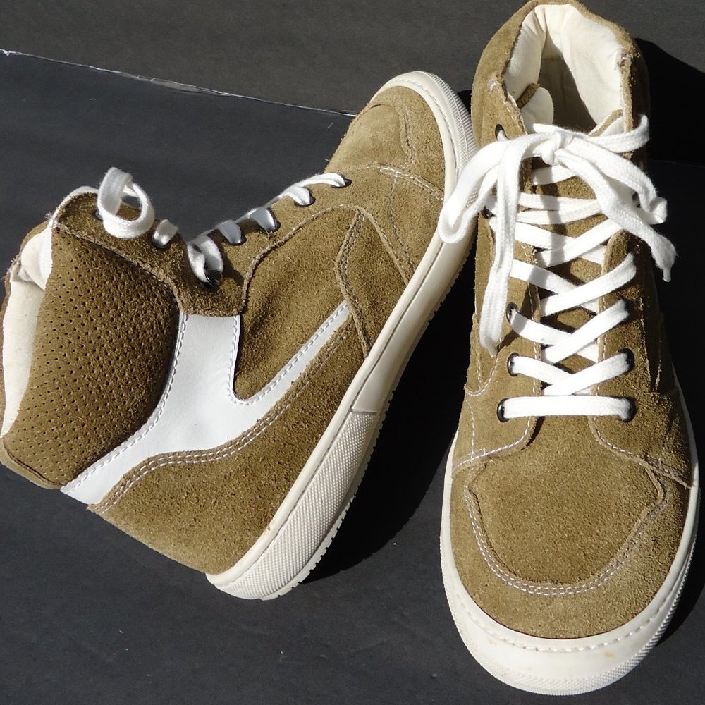 SIZE EU 37. MINI BODEN suede leather high top sneakers shoes.